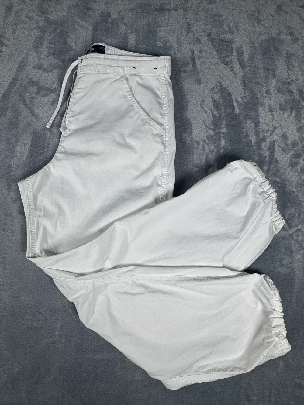 Hollister White Ultra High-Rise Baggy Drawstring Pants - Picture 3 of 4